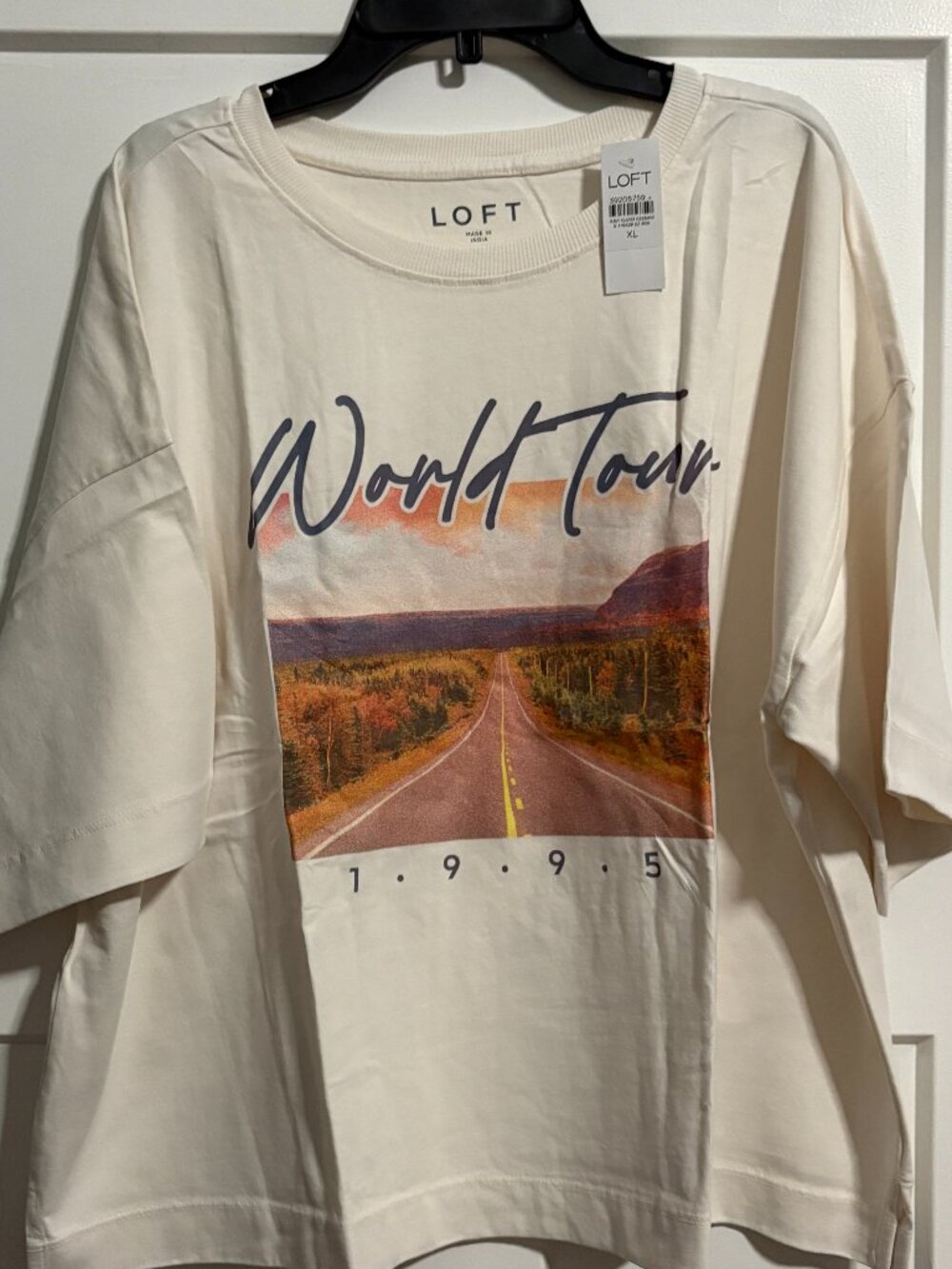 LOFT World Tour 1995 Women's Shirt  sz XL Road Trip Scene Cream NWT NEW